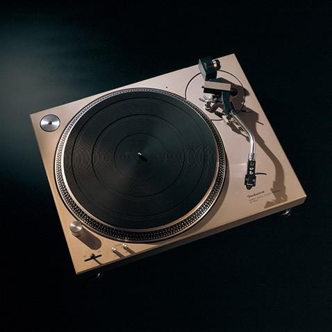 Technics SL-1200 turntable, 1972